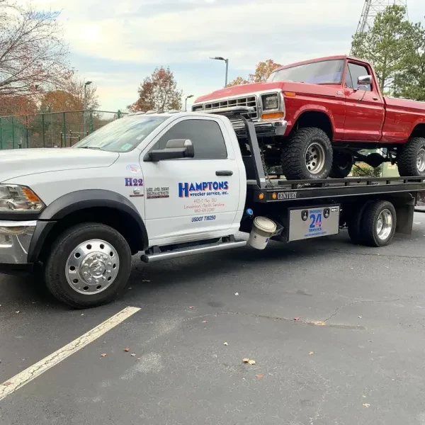 Hampton's Wrecker Service LLC - photo 2