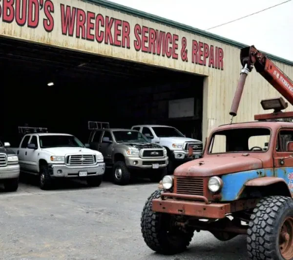 Bud's Wrecker Service & Repair - photo 2