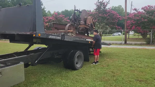 CABRALS TOWING LLC - photo 2