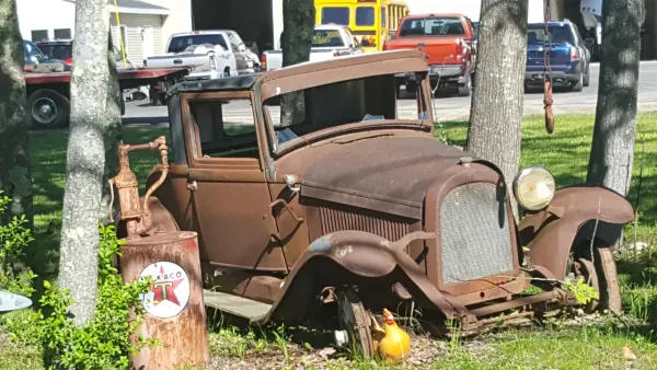 Champion Auto Body LLC - photo 2