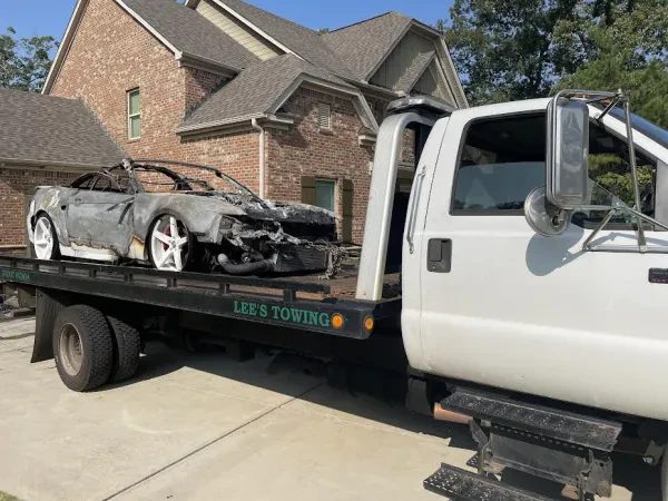 Lee's Towing Service - photo 2