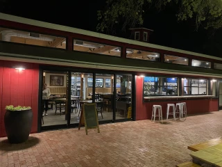 The Barnyard Crafthouse & Eatery