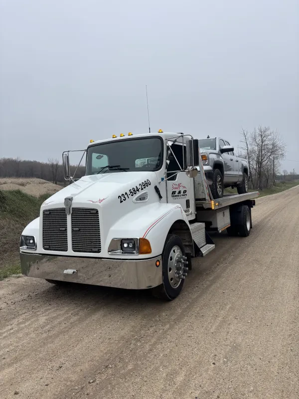 B & D Trucks & Parts & Towing - photo 2