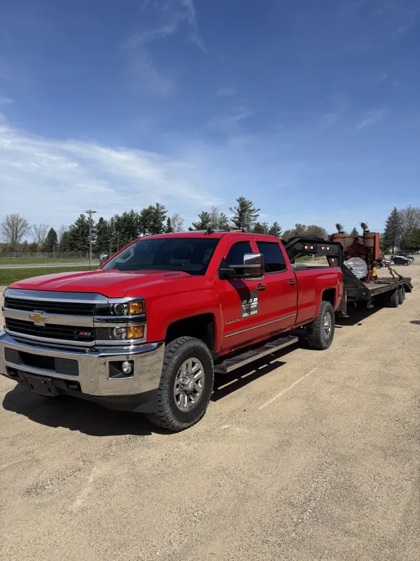 B & D Trucks & Parts & Towing - photo 4