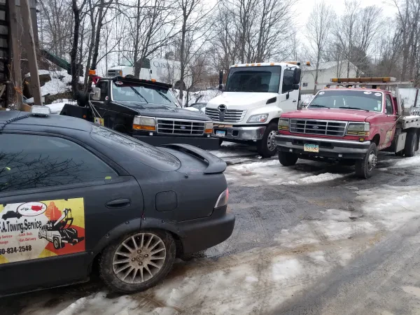 Professional Family Auto Towing - photo 3