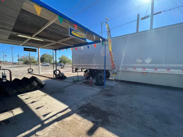 Hinojosa Auto & Truck Repair - photo 3