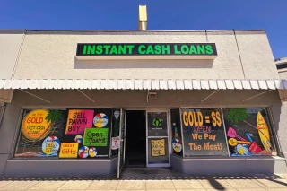 Jum-Pawn-It