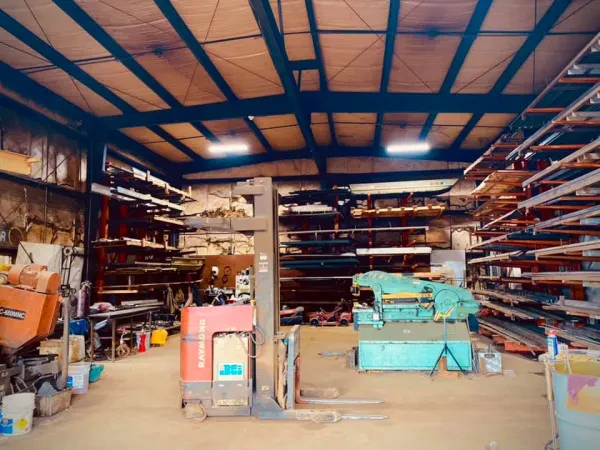 Foil's, Inc. - photo 4
