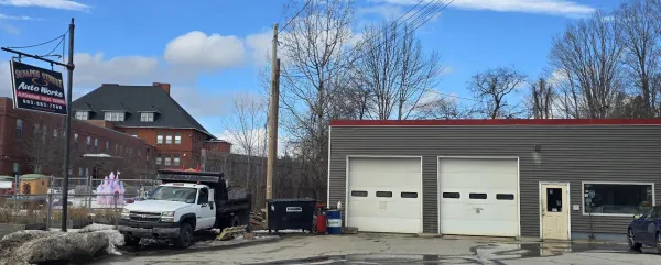 Sunapee Street Auto Works - photo 4
