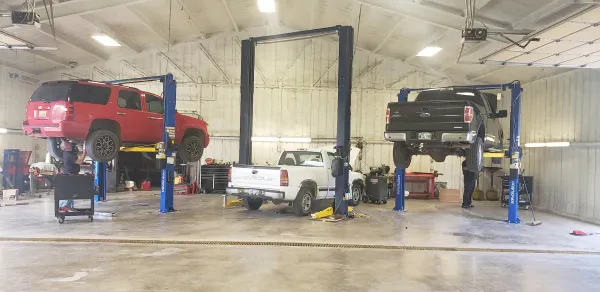 Taylor's Automotive - photo 2