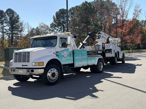 Barnes Wrecker - Cars & Heavy Duty Semi Truck Towing - photo 2