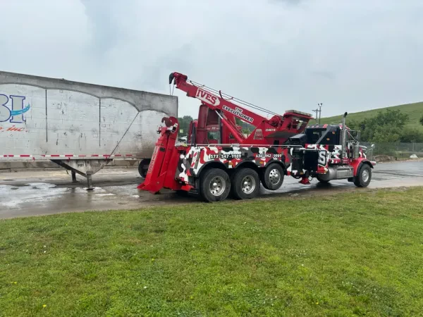 Ives Towing & Semi Truck Heavy Wrecker - photo 4
