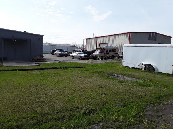 Goody’s Garage - photo 4
