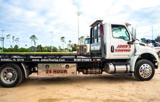 John's Towing