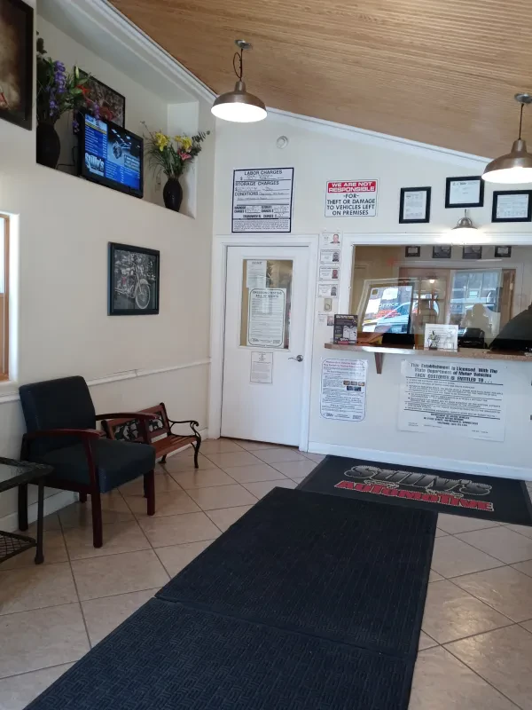 Stilly's Automotive - photo 3