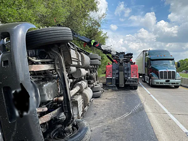 Topshelf Towing Inc. - photo 3