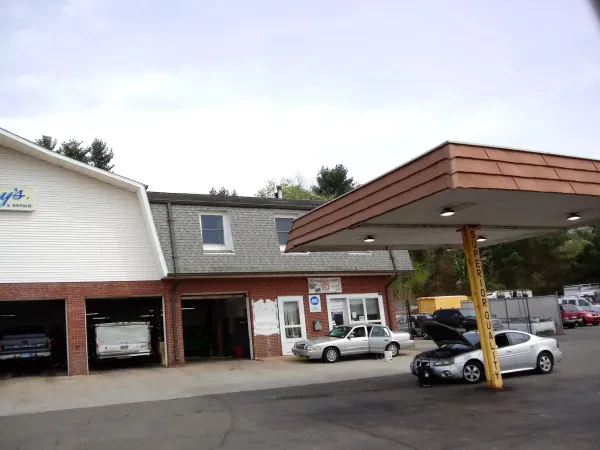 Larry's Sales & Repair - photo 2
