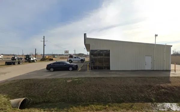 Truck Parts & Equipment Inc - photo 4