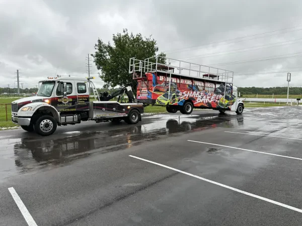 Pro-Tow Wrecker Service - photo 4