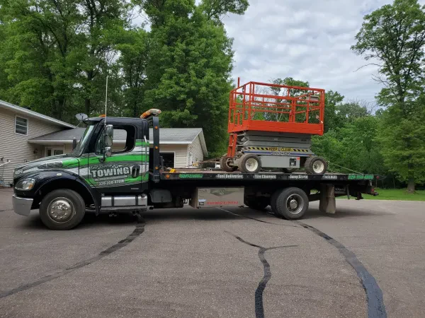 East Central Towing - photo 2