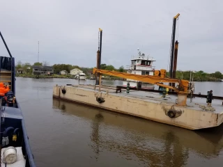 Tom's Marine & Salvage