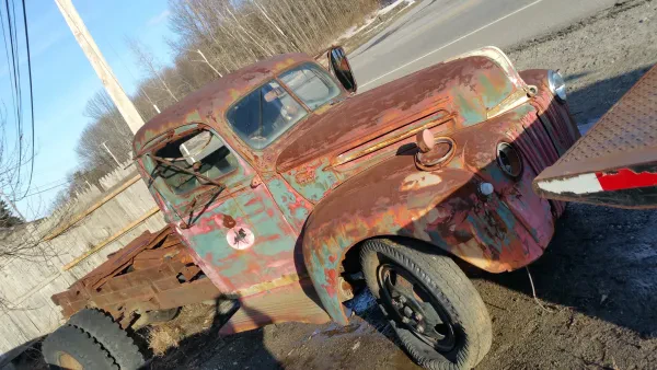 Brown's Exit 27 Salvage - photo 4