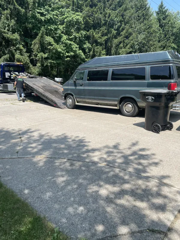 Paul's Auto Yard - photo 3
