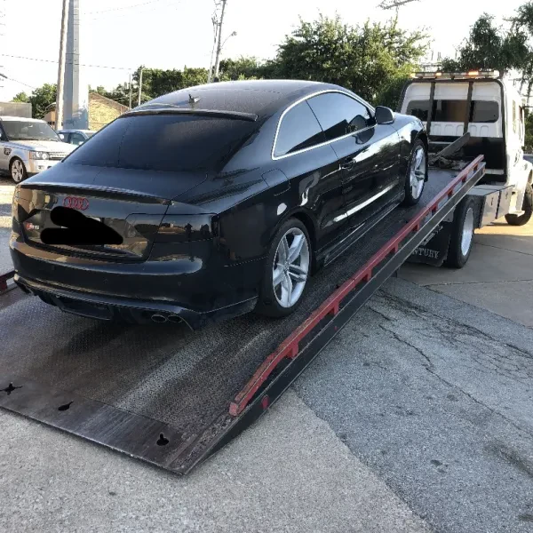 K & E Towing - photo 3