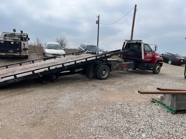 Mangum Wrecker LLC - photo 3