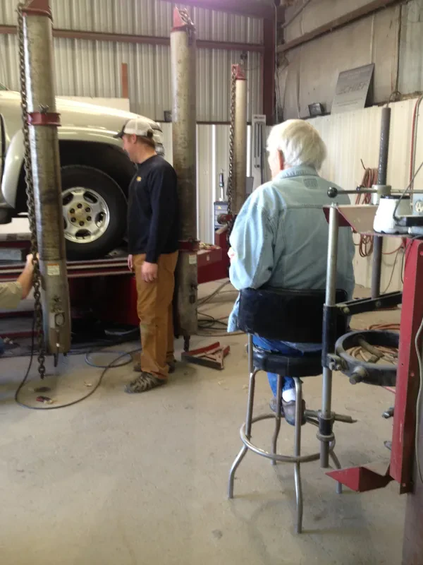 Bills Body Shop - photo 4