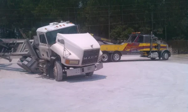 Carter's Towing - photo 4