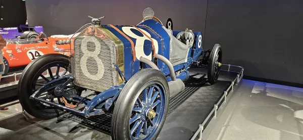 J Moore's Automotive - photo 2