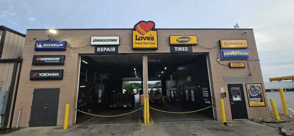 Love's Truck Care - photo 2