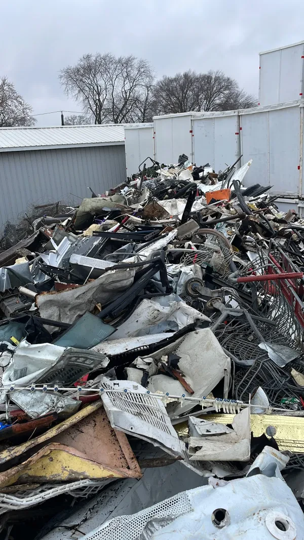 Reyes Recycling Inc. - photo 2