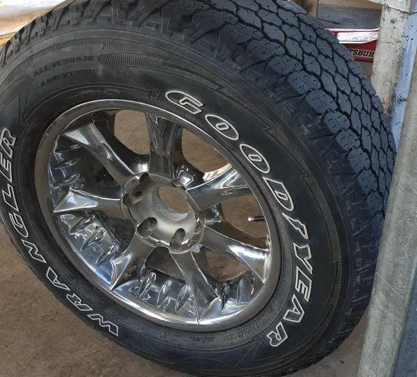 Bruce Sloan Tire Services - photo 4