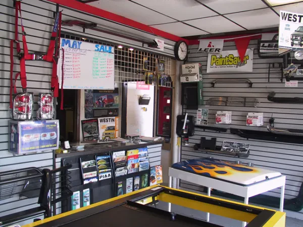Laurel Cap World Truck Accessories - photo 3