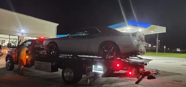 J & J Towing and Auto Repair (24hr Towing) - photo 4