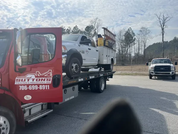 Sutton's Towing & Recovery - photo 2