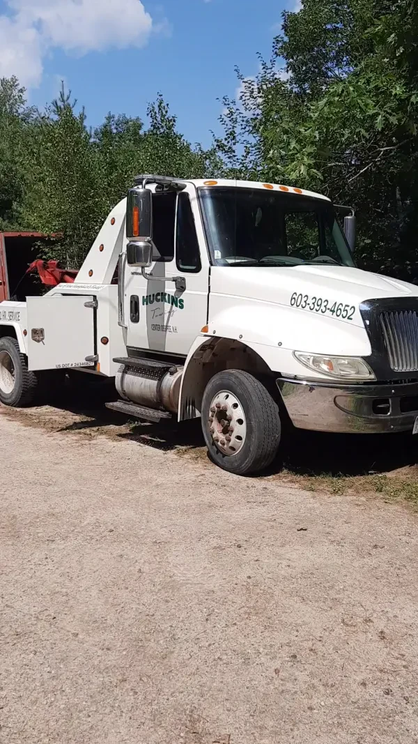 HUCKINS TOWING & RECOVERY - photo 2