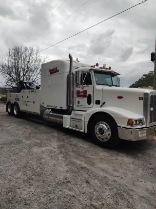 B&R Towing