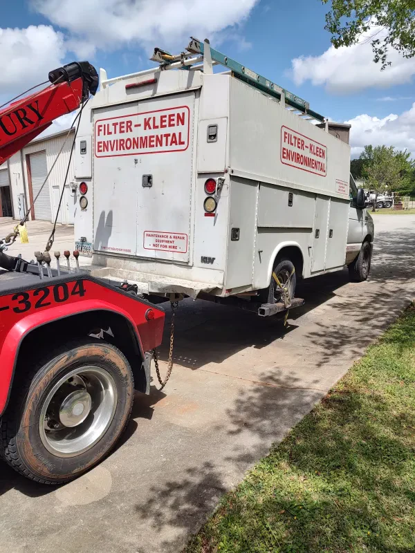 B&R Towing - photo 4