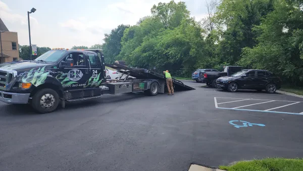 B & K Towing and Recovery - photo 2