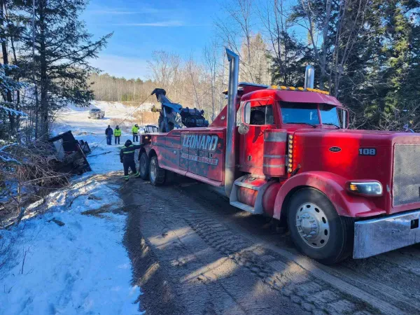 Leonard Heavy Rescue - 24 Hour Heavy Duty Towing - photo 2