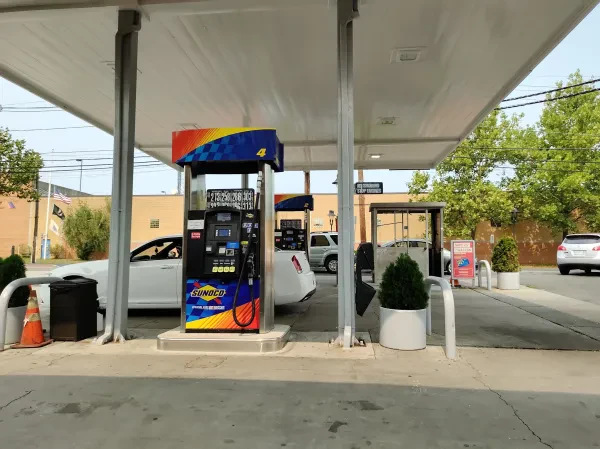 Richard's Service Station - photo 4