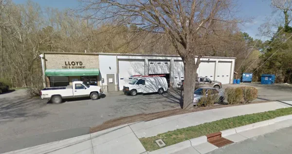 Lloyd Tire & Alignment, LLC. - photo 2