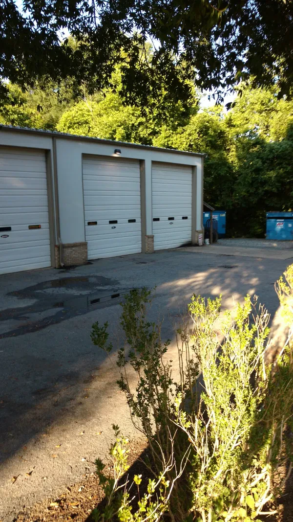 Lloyd Tire & Alignment, LLC. - photo 4