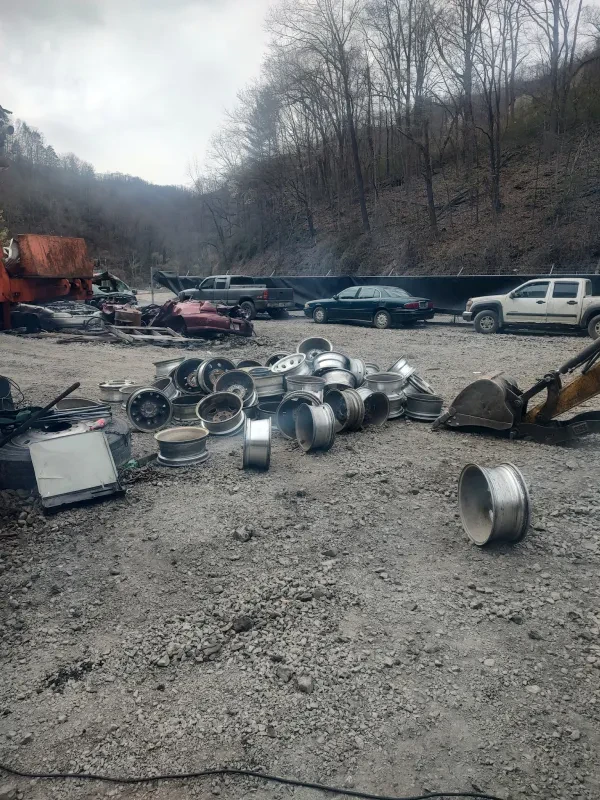 L&J Recycling - photo 3