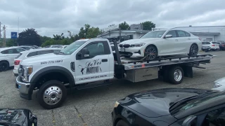 DeVos Auto And Towing