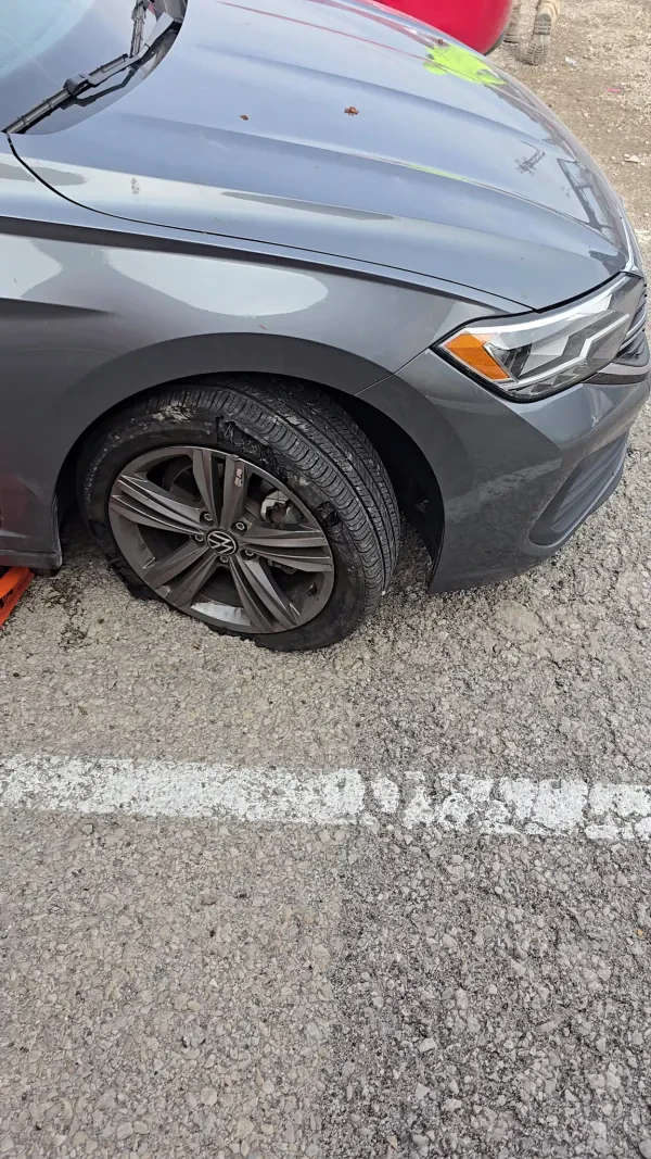 Tire Shop Mobile & Road Service 24/7 - photo 2