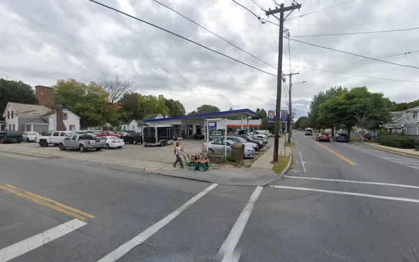 Earl's Service Station - photo 4